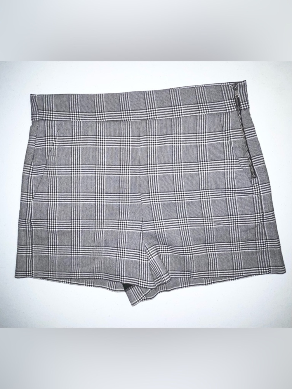 Plaid Plaid Tailored Shorts - Gray Black shorts 3” inseam